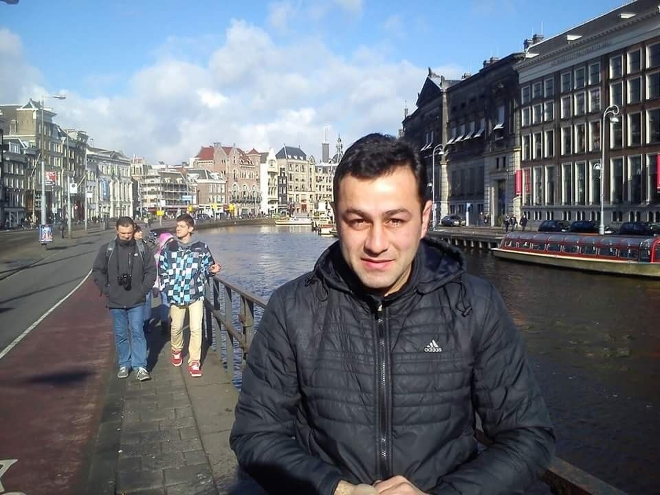  10714859  Gega, 39 ,    