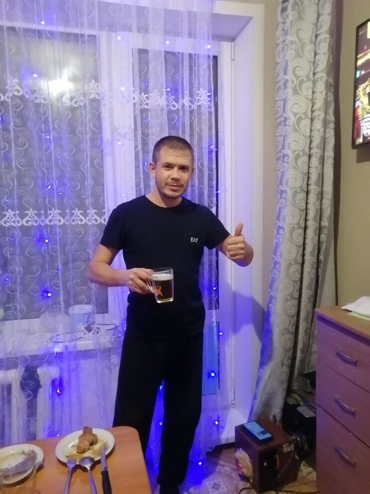  42109749  , 33 ,    