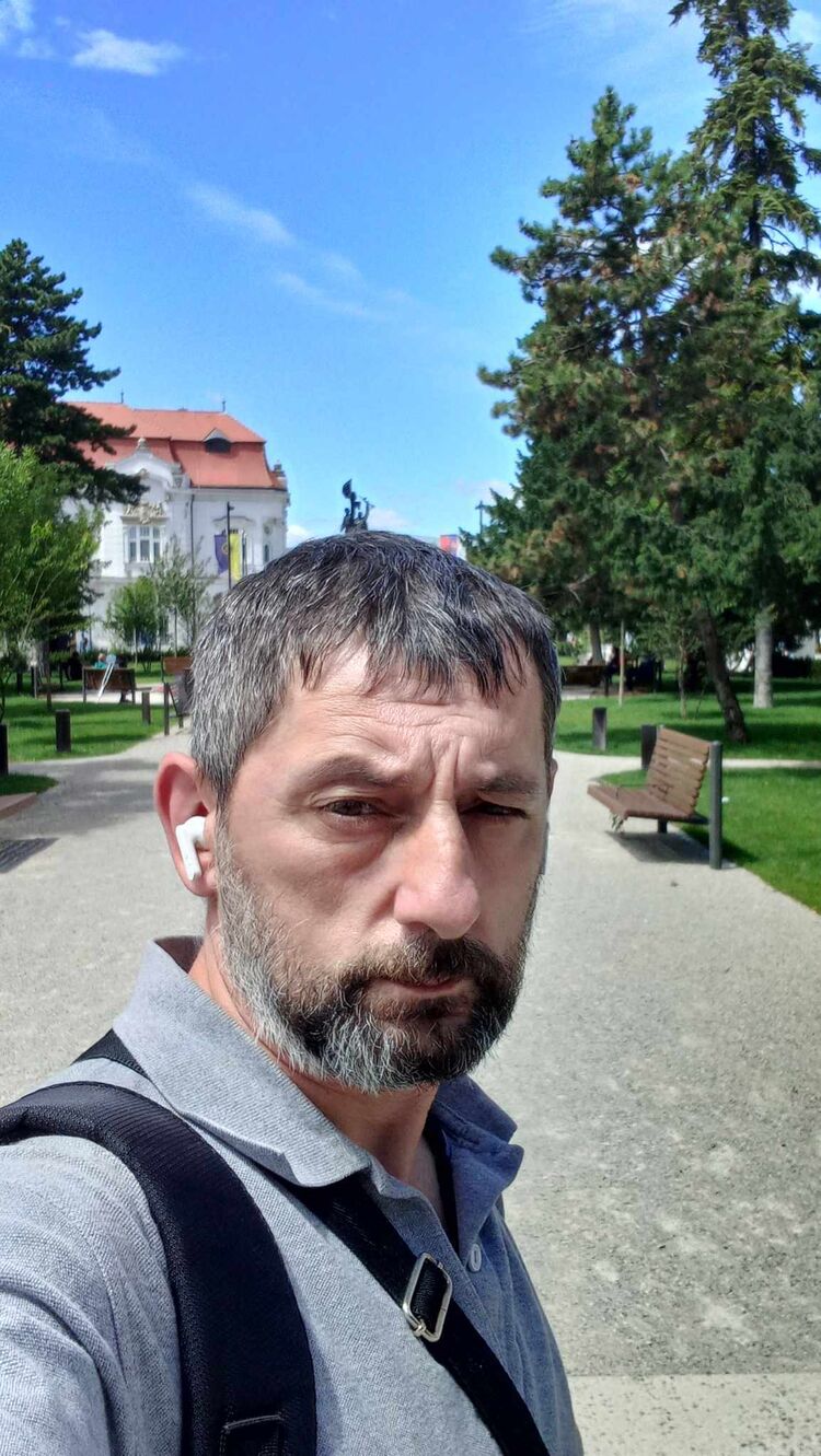  45143109  Giorgi, 44 ,    