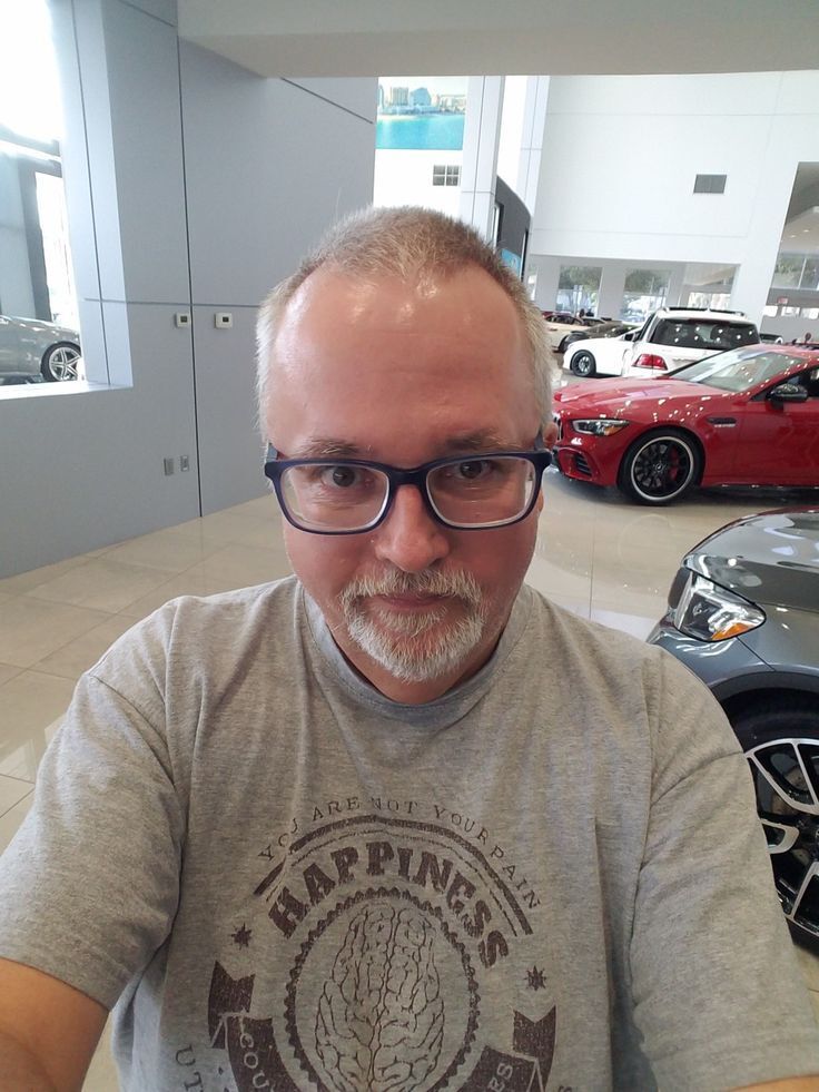  51582389  Ben Arezki, 57 ,    