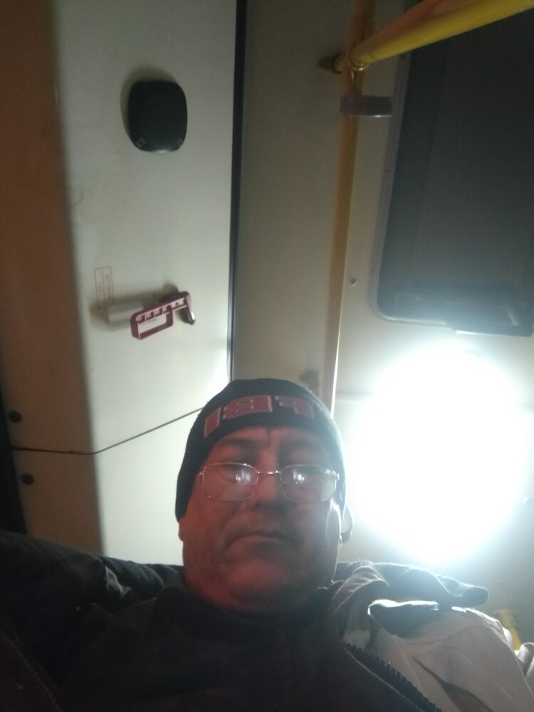 40557969  , 56 ,    