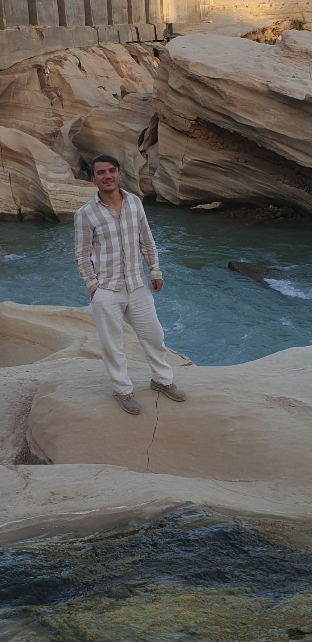  47643069  Muhammad, 38 ,    