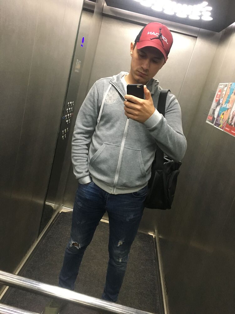  31701559  , 27 ,    