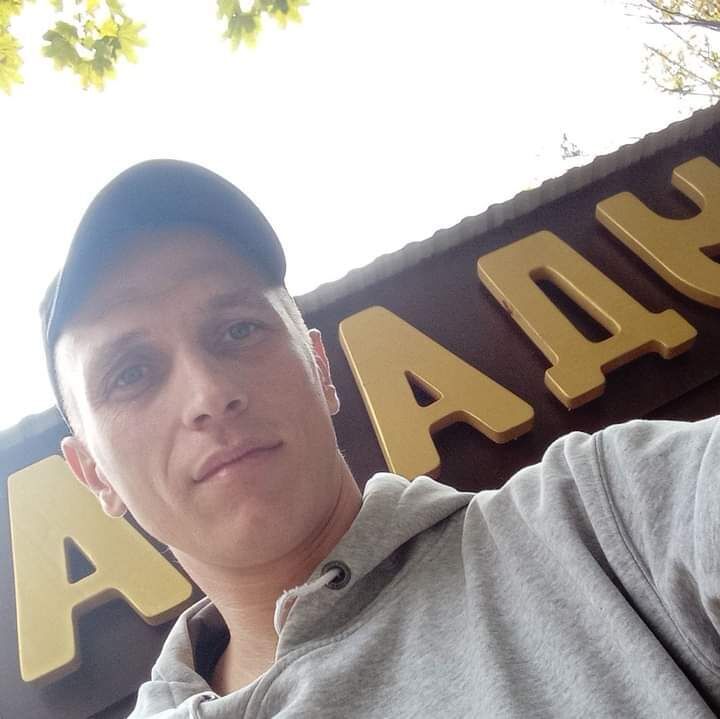  24133849  Russland, 33 ,    