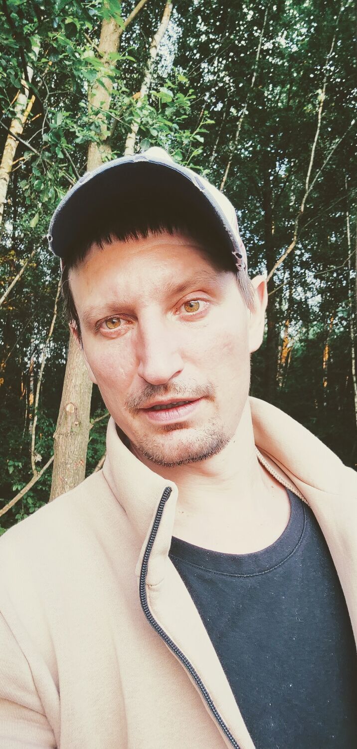  54201849  Andrii, 38 ,    Rybnik