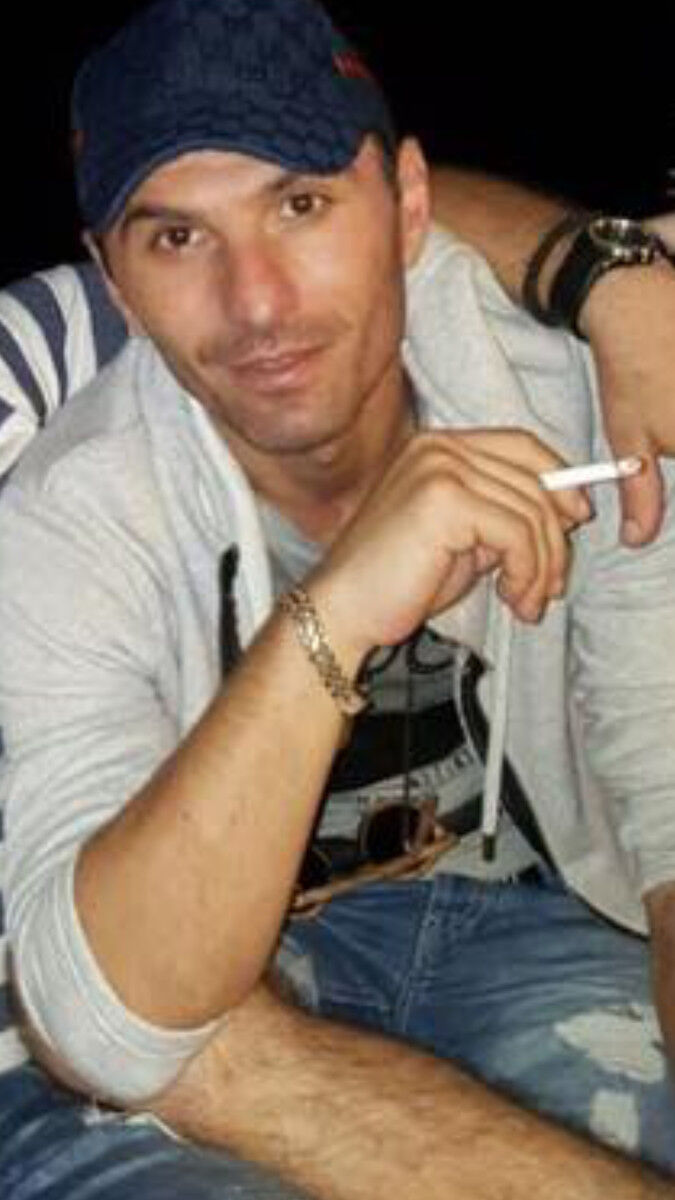  ,   Mixael, 46 ,   