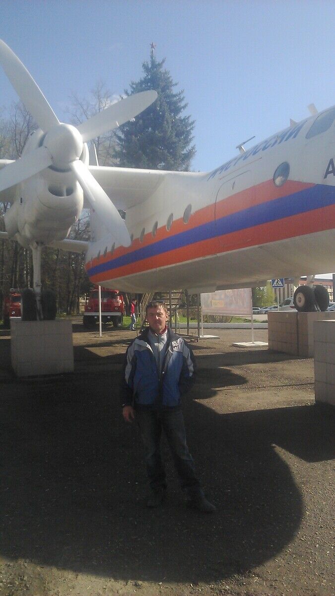  20037379  , 52 ,    