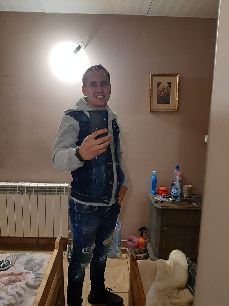  Wloszakowice,   Mischa, 32 ,   ,   
