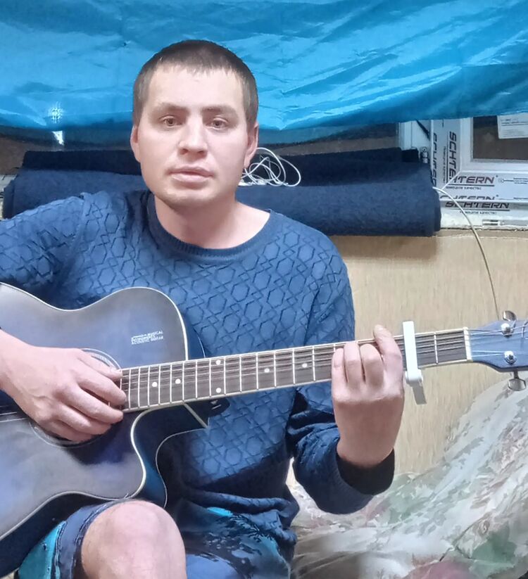  ,   Dmitry, 35 ,   ,   , c , 