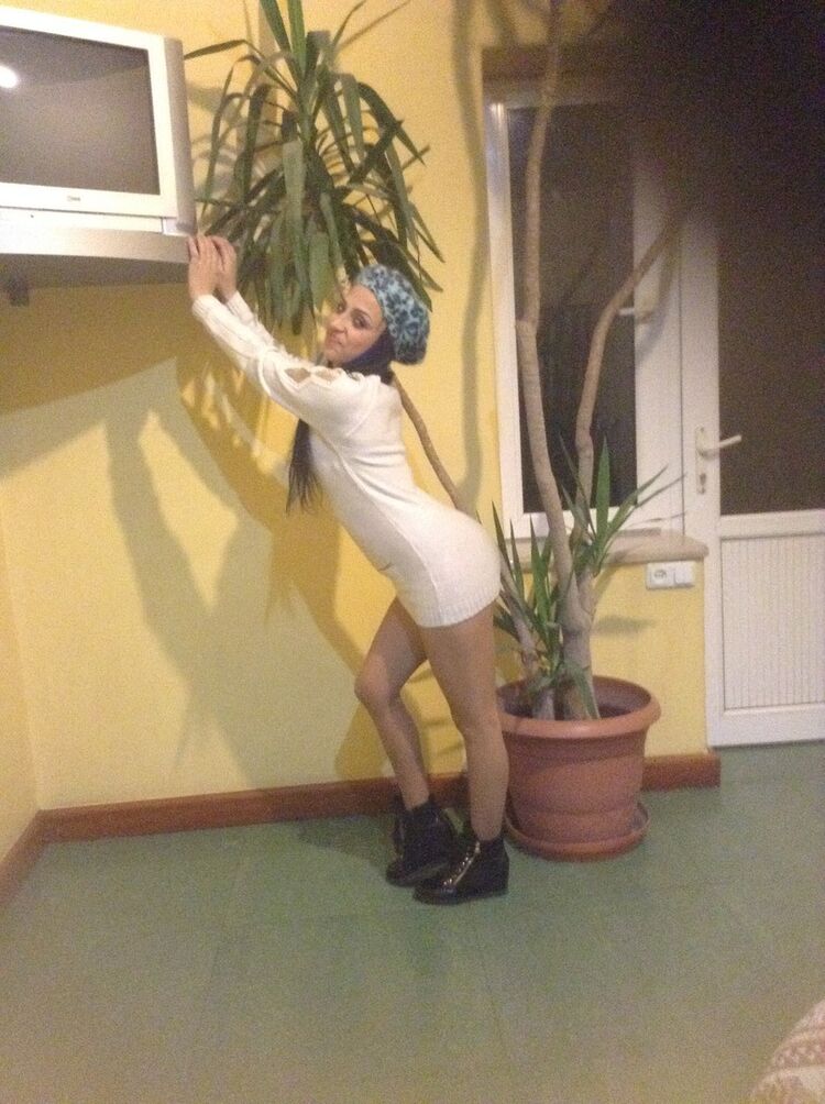  6776789  Gayane, 30 ,    