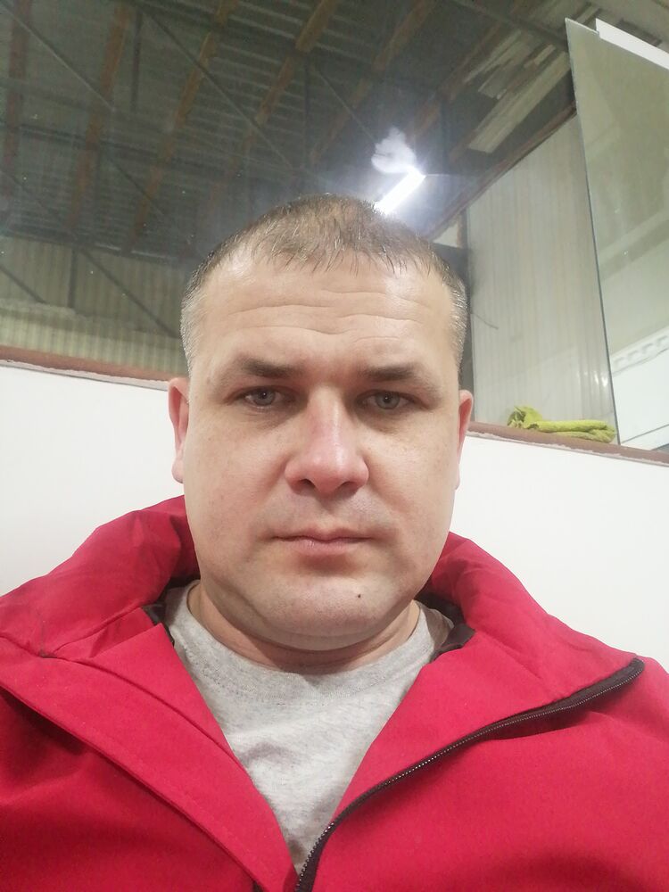  31679439  , 34 ,    