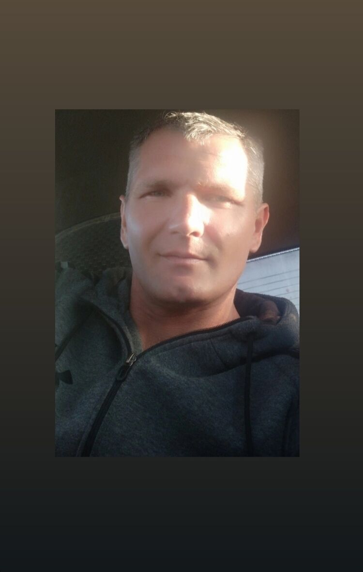  ,   Alex, 45 ,   ,   