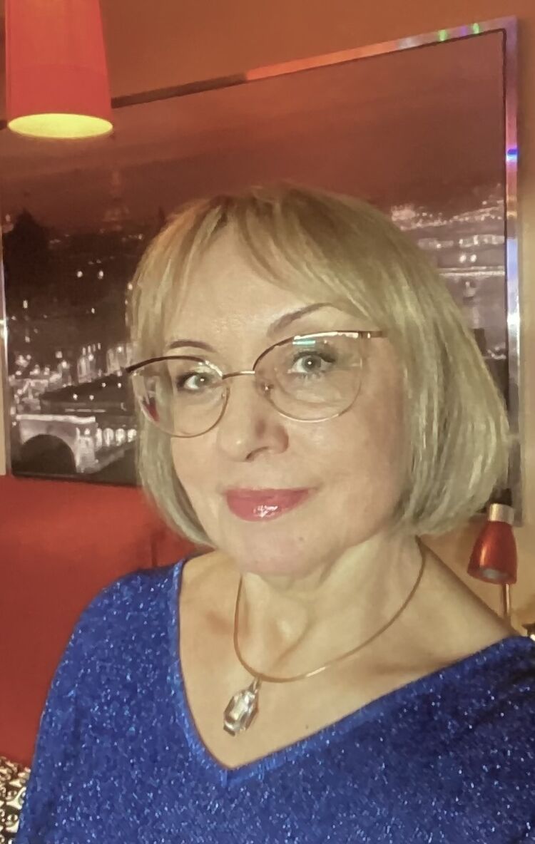  54648479  Lara, 65 ,    -