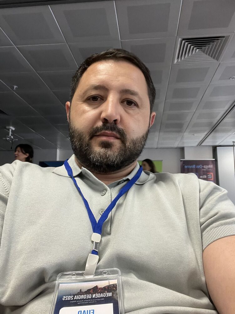  ,   Fuad, 42 ,   ,   , c , 