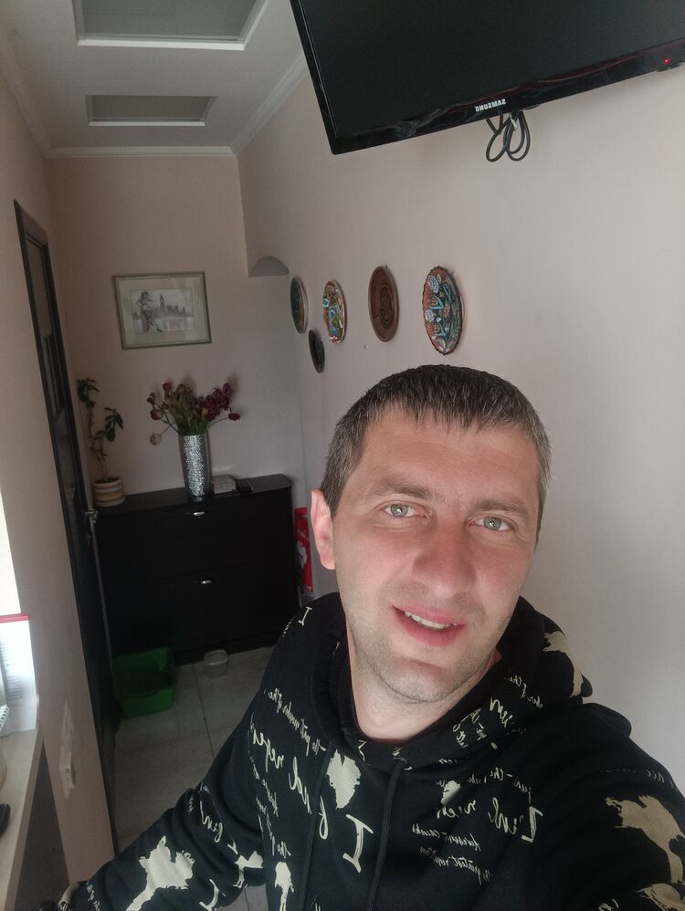  43104189  , 37 ,    