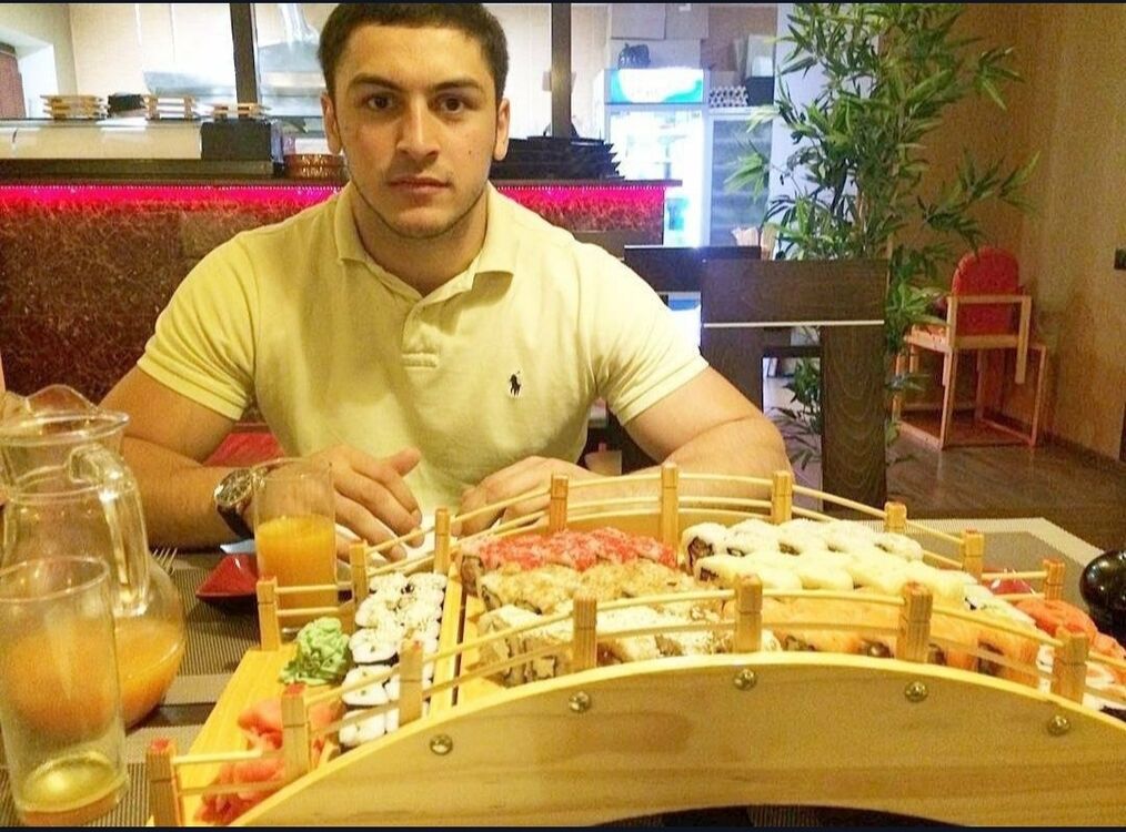 ,   Rustam, 32 ,   ,   