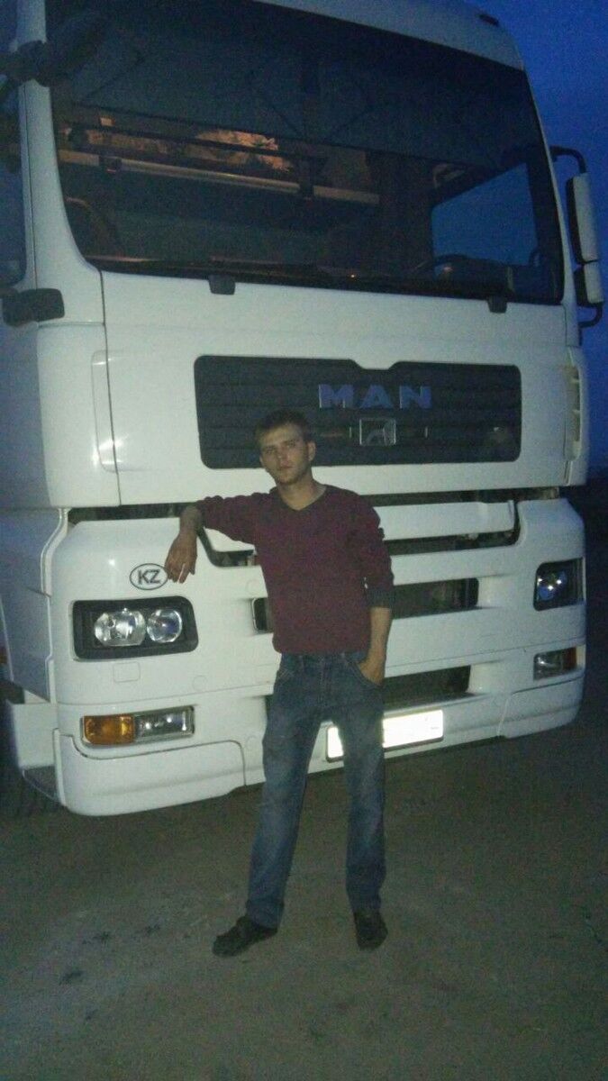  ,   Max, 37 ,   