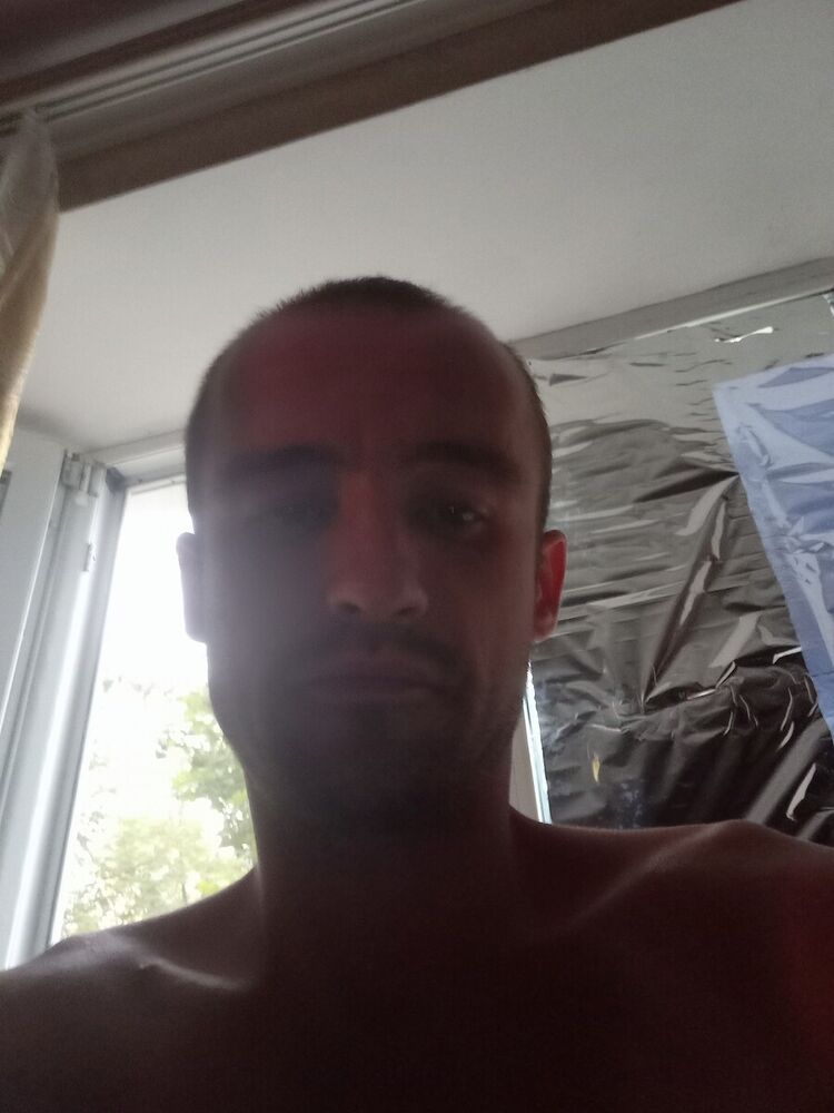  21228639  , 37 ,    