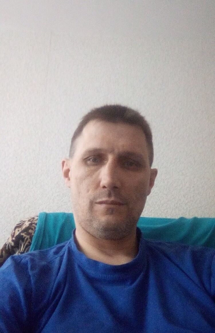  18605869  , 52 ,    
