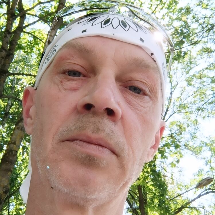 44984139  , 51 ,    