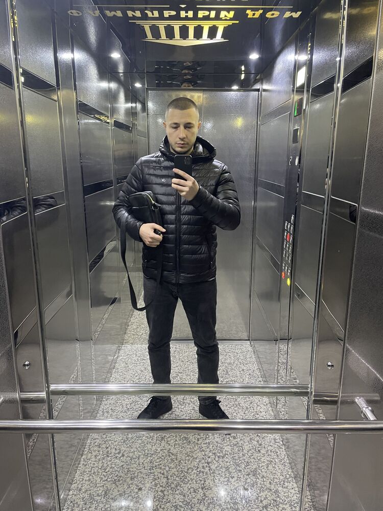  ,   Igor, 31 ,   ,   , c 
