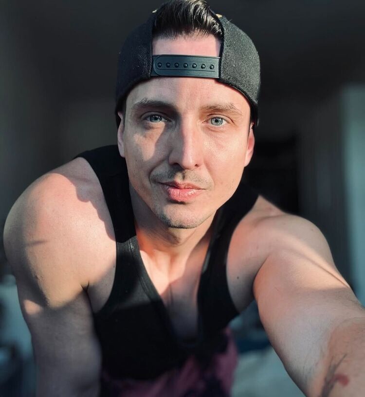  ,   , 33 ,   c 