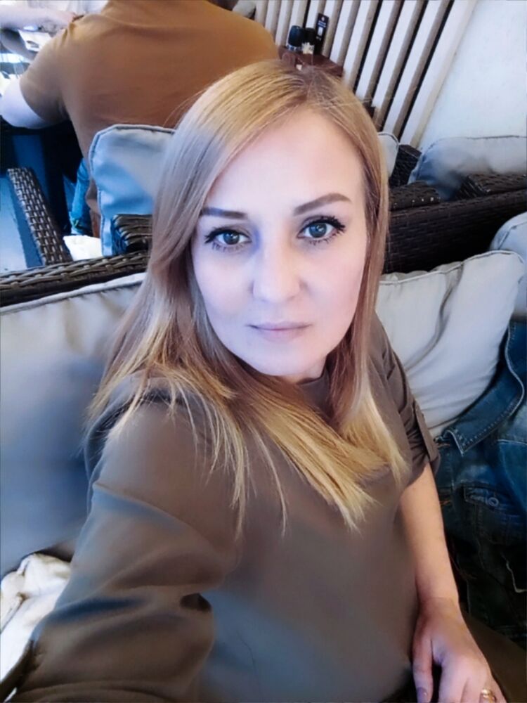  46284709  Kristina, 42 ,    
