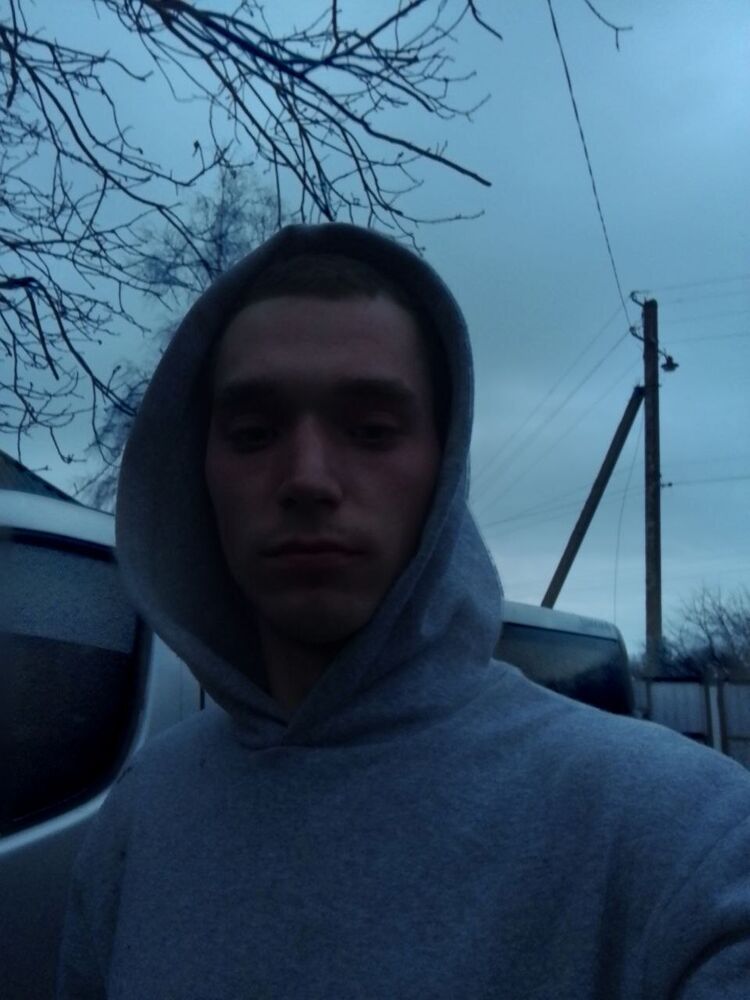  33176049  Petyali, 23 ,    