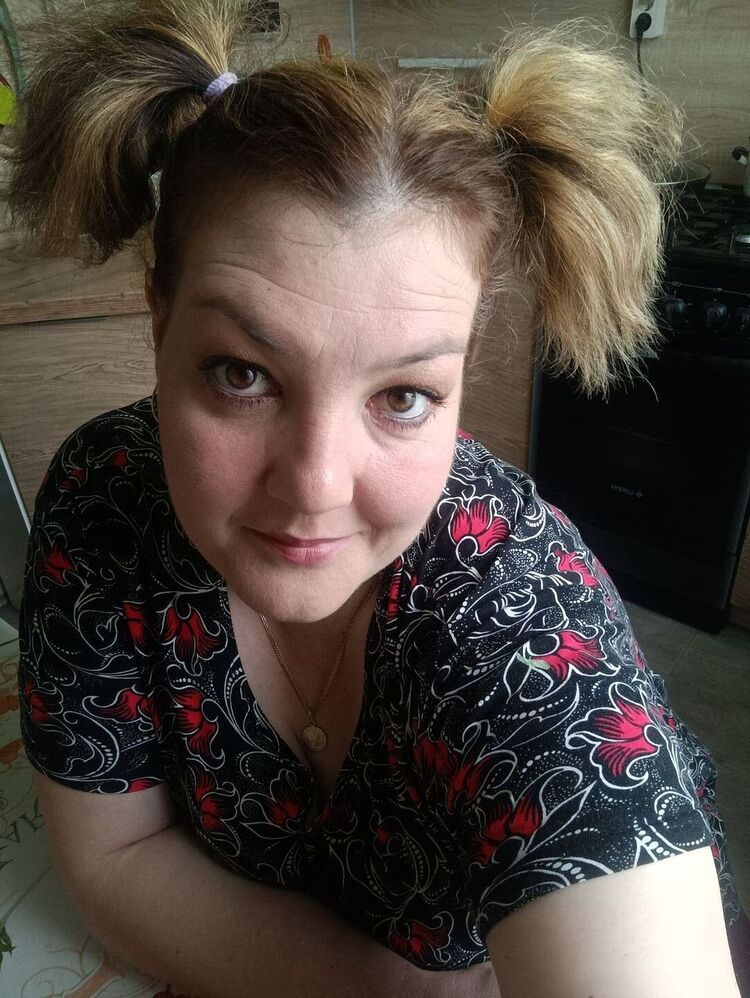  51960859  Tatiana, 42 ,    