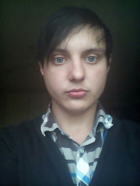  29764149  Eduard, 23 ,    