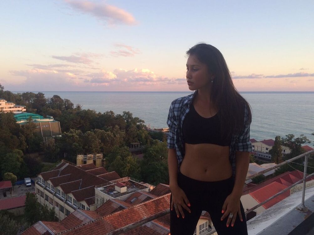  -,   Julia, 31 ,     , c 
