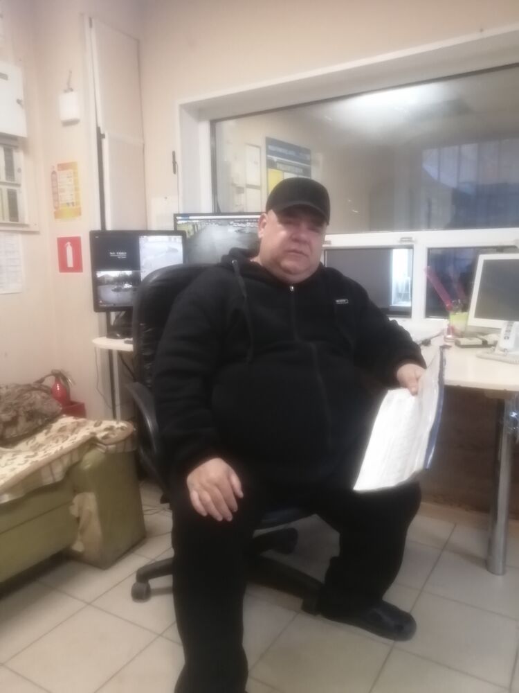  38429949  , 52 ,    