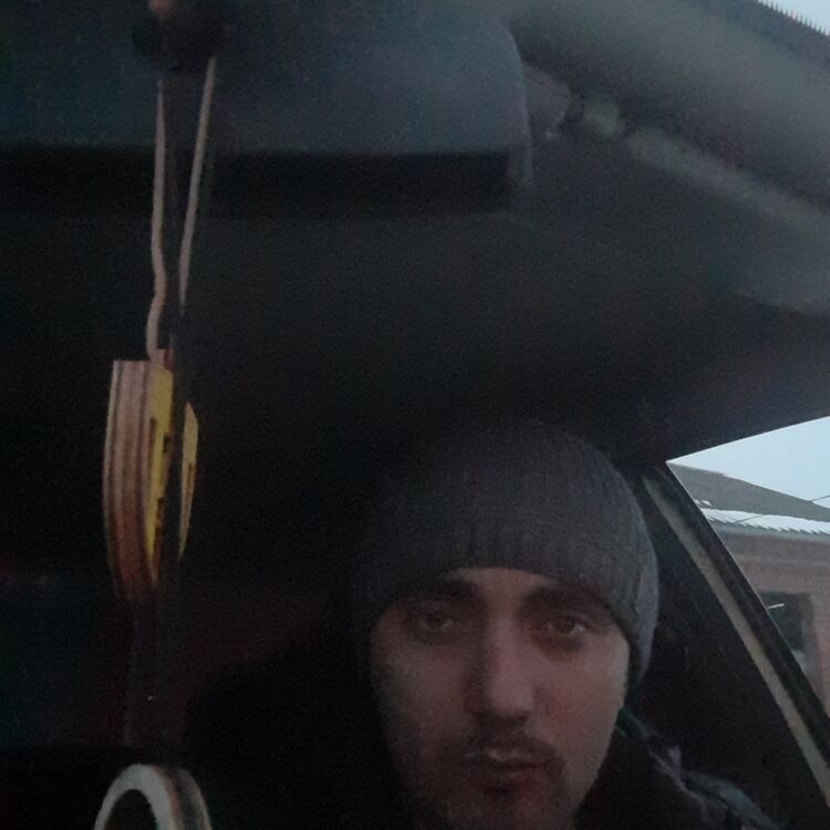  ,   Ruslan, 39 ,   ,   