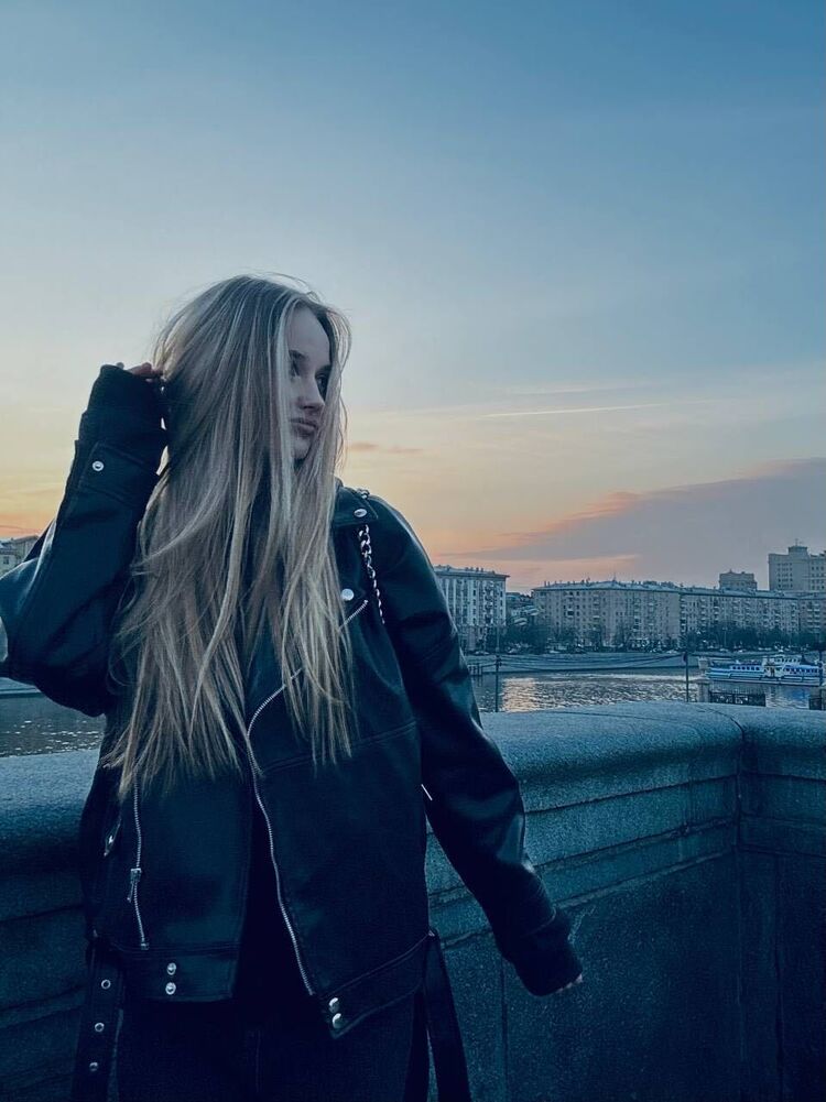 ���� 48077749 ������� ����, 23 ����, ���� ���������� � ������