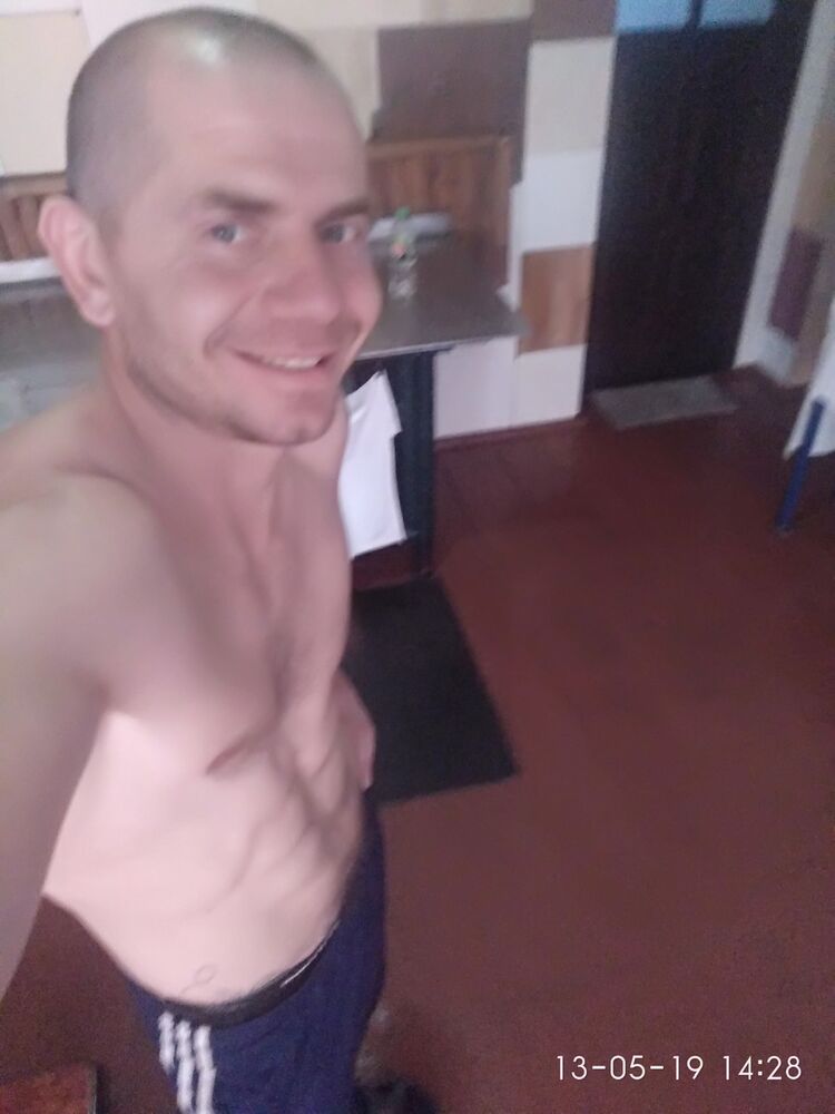   ,   Tamir, 41 ,     , c 