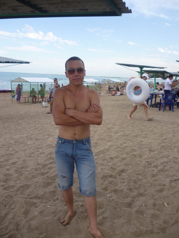  ,   Nurlan, 37 ,   