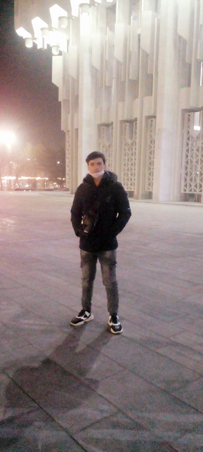 30054969  Ilyosbek, 20 ,    