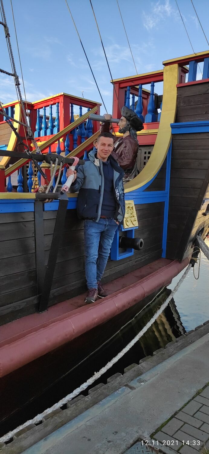  ,   Ruslan, 31 ,   ,   
