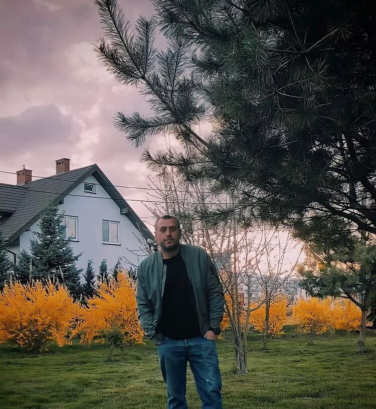  ,   Rudi, 38 ,   ,   