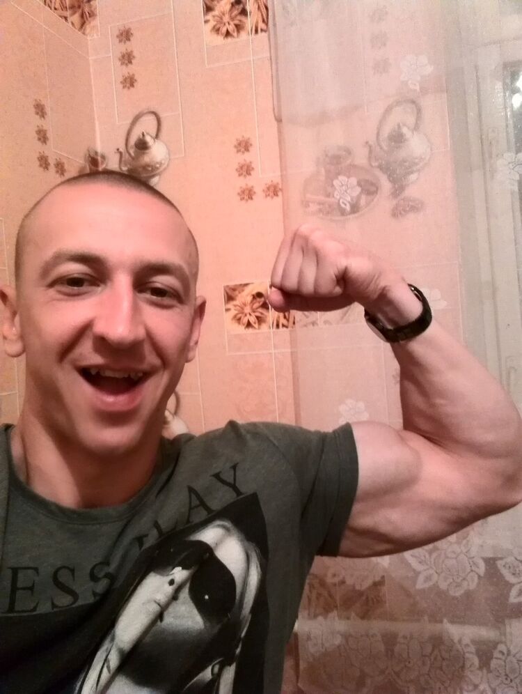  8285889  , 38 ,    