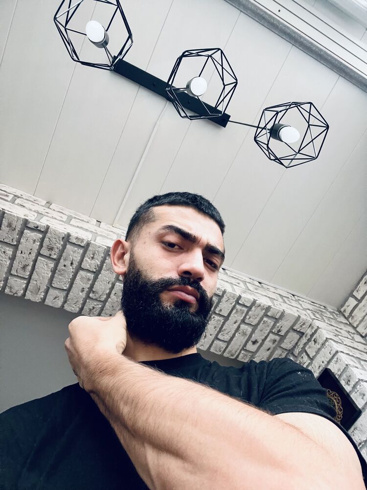  54412719  Daniel, 27 ,    