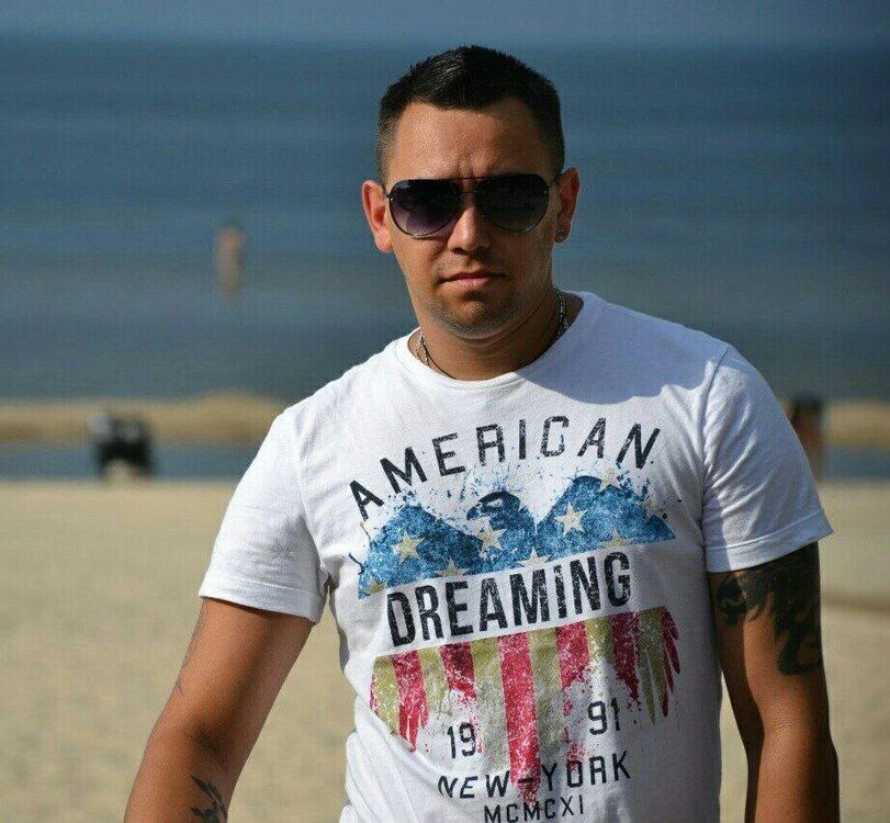  51397669  Alex, 36 ,    