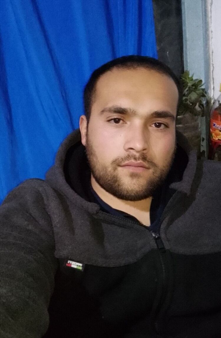  42274449  Shohruz, 27 ,    -