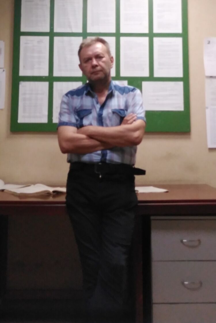  ,   Mikhail, 53 ,   c 
