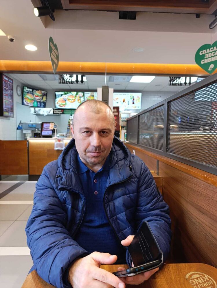  51885419  Alexey, 47 ,    