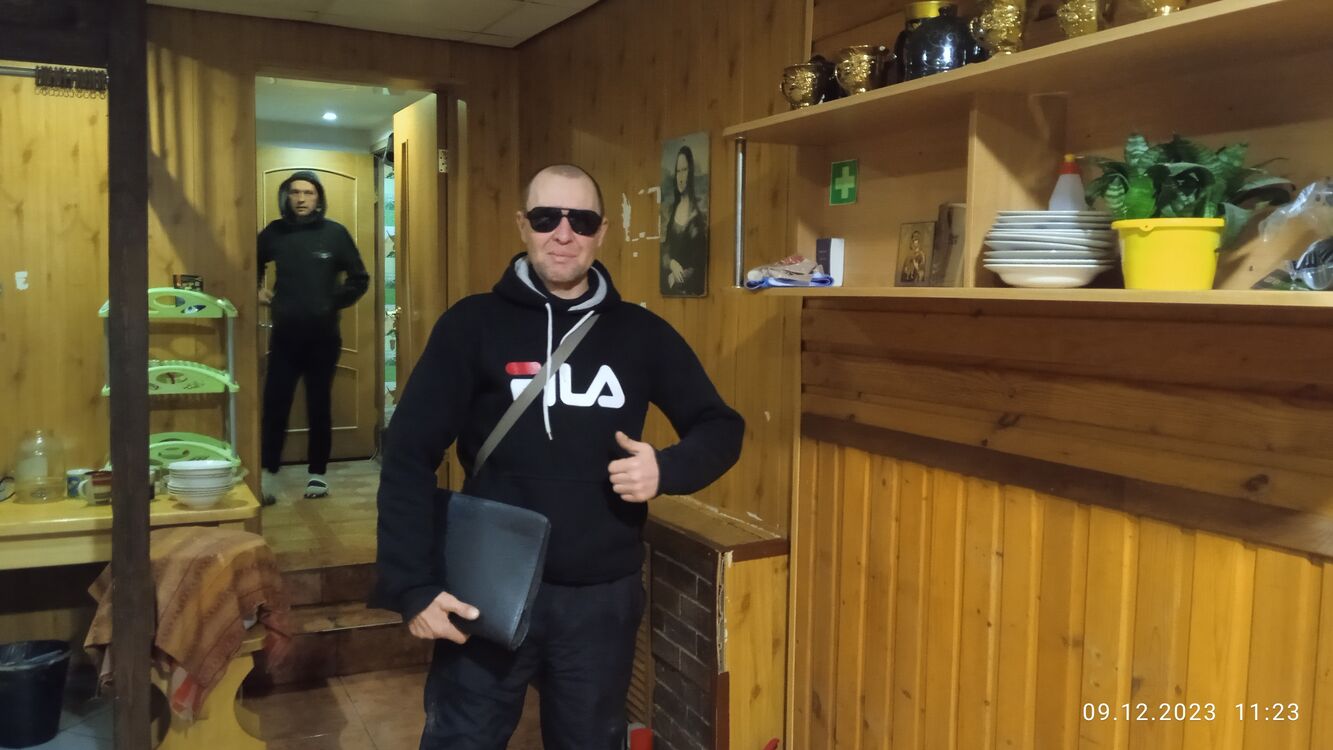  ,   Oleg, 45 ,   ,   , 