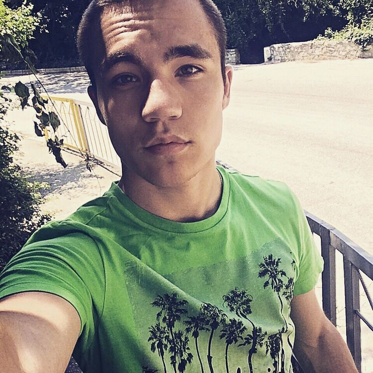  6266699  Devians, 29 ,    