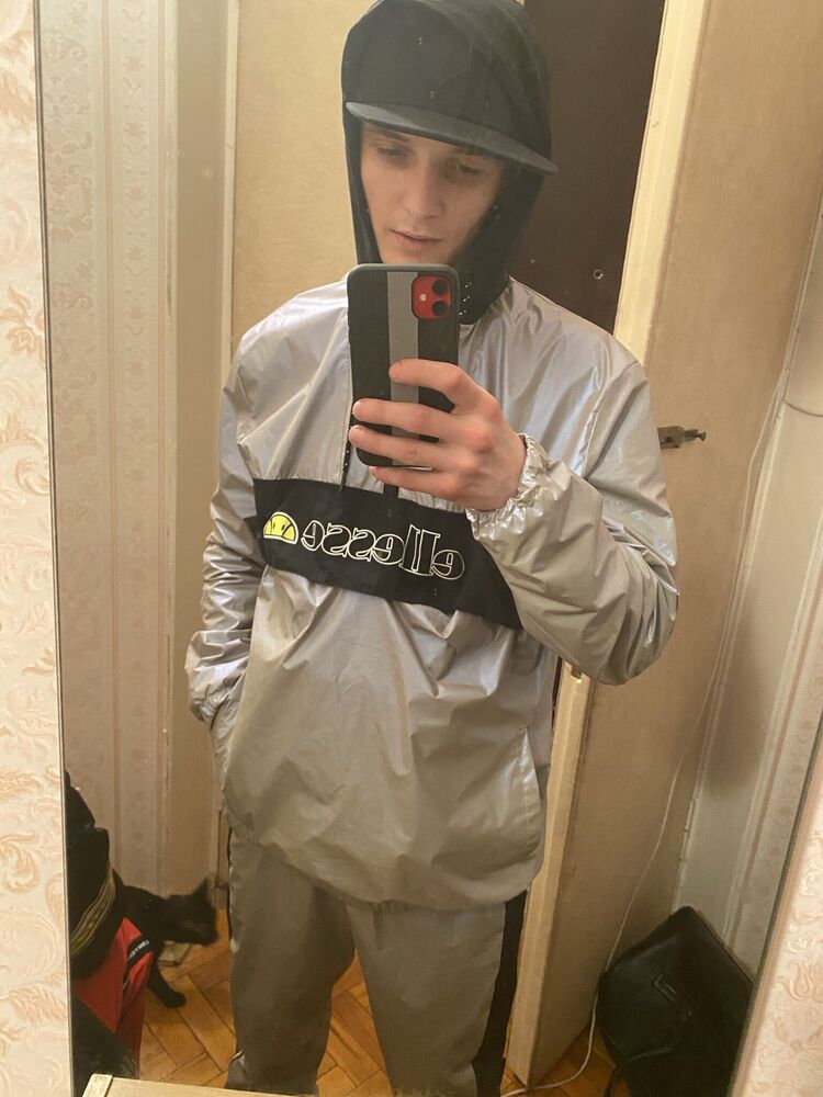  30110969  Vladyslav, 30 ,    