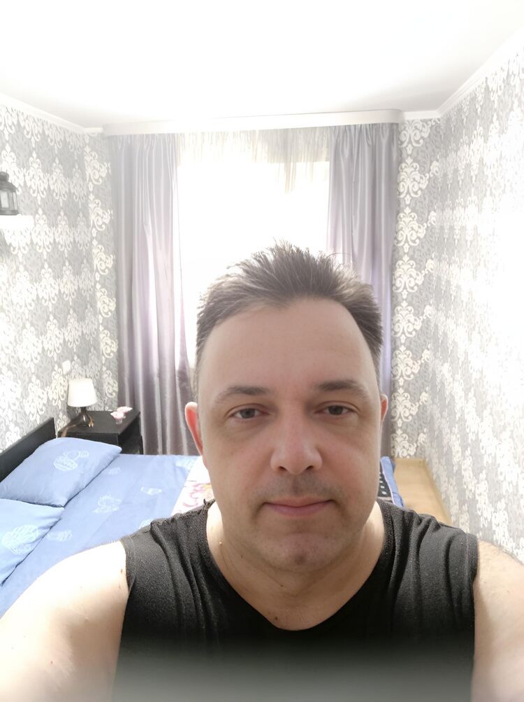  37081969  , 46 ,    