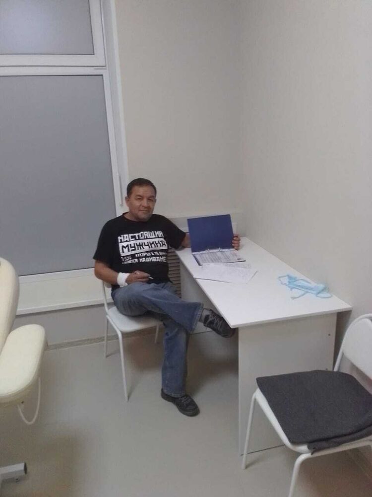  42572399  Izzat, 56 ,    